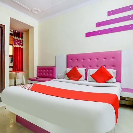 Hotel O Tushar Continental Nowe Delhi Zewnętrze zdjęcie