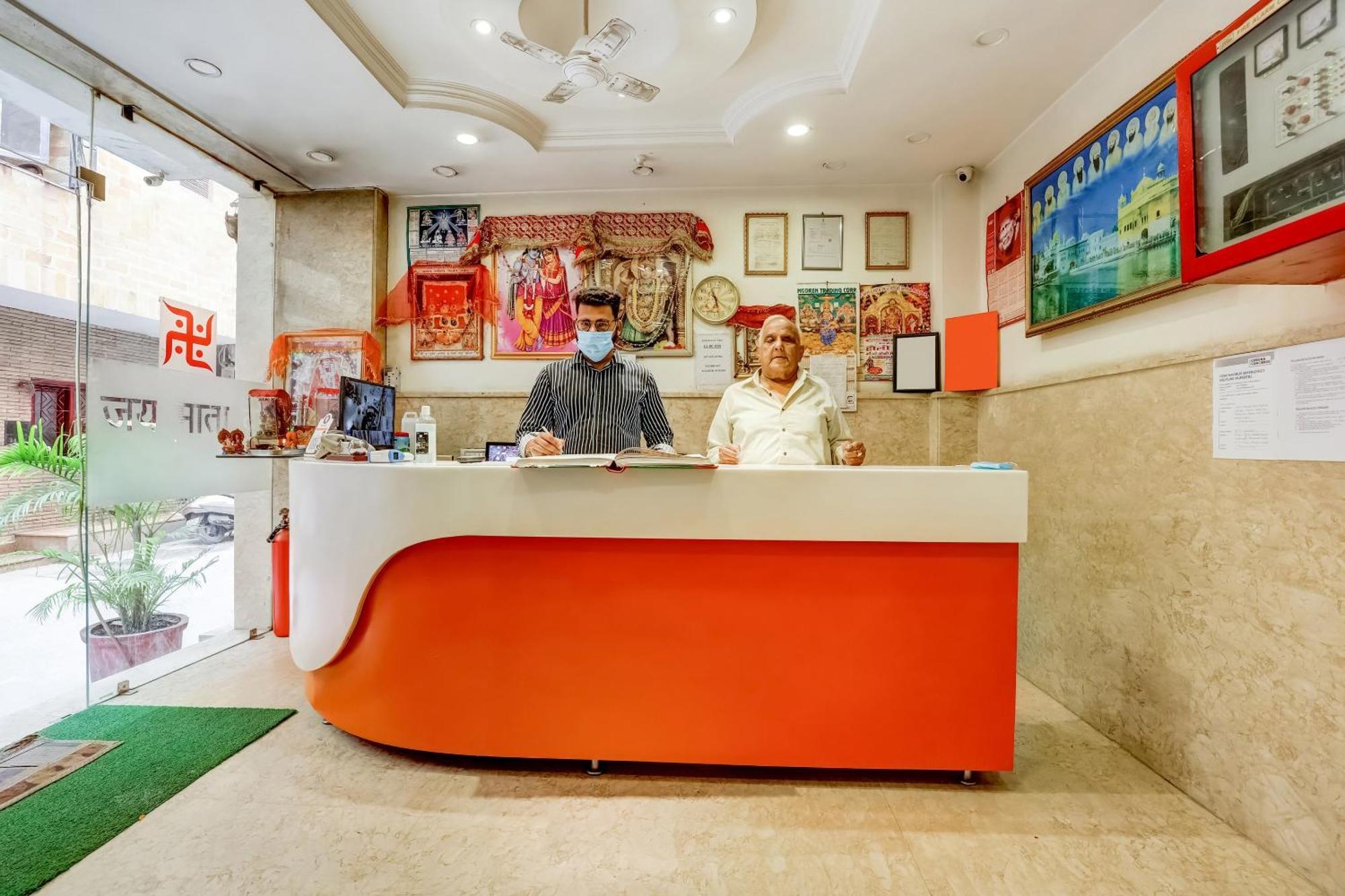 Hotel O Tushar Continental Nowe Delhi Zewnętrze zdjęcie