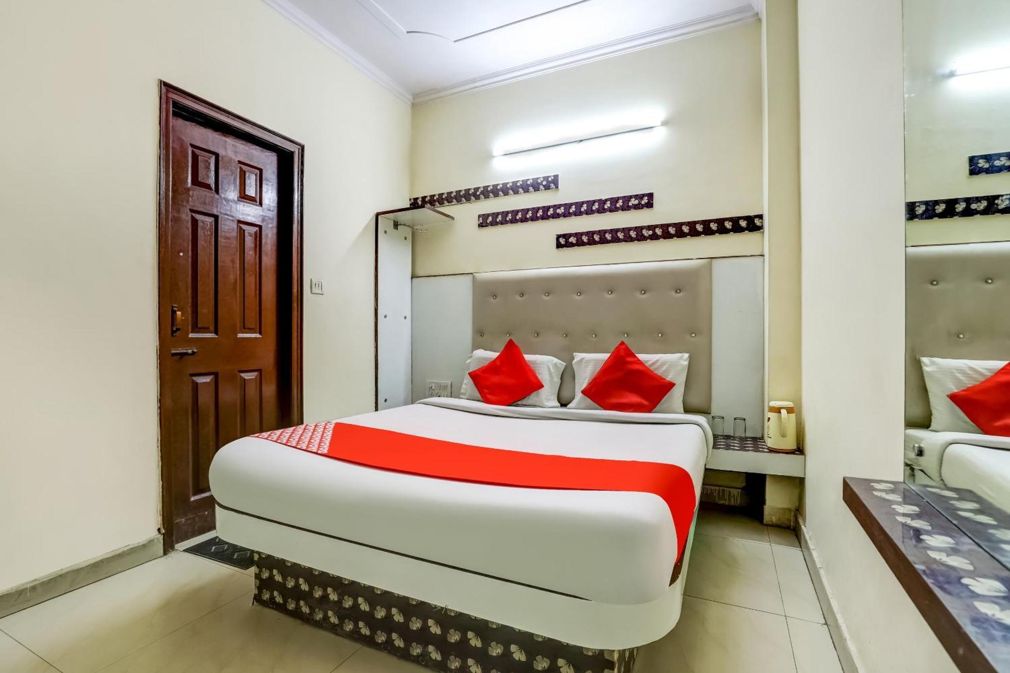 Hotel O Tushar Continental Nowe Delhi Zewnętrze zdjęcie