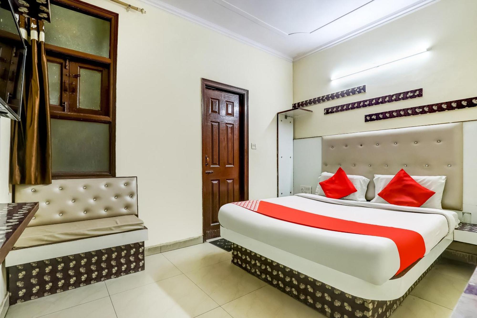 Hotel O Tushar Continental Nowe Delhi Zewnętrze zdjęcie